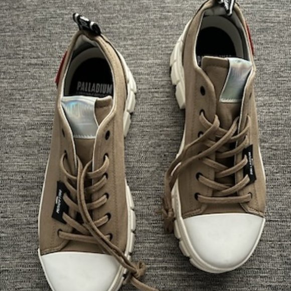 Palladium Womens Pallatower Lo Vetiver Shoes